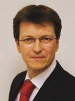 Dr. Armin Günther